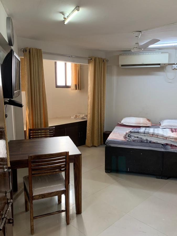 Kamil'S Studio Apartment Lucknow Bagian luar foto
