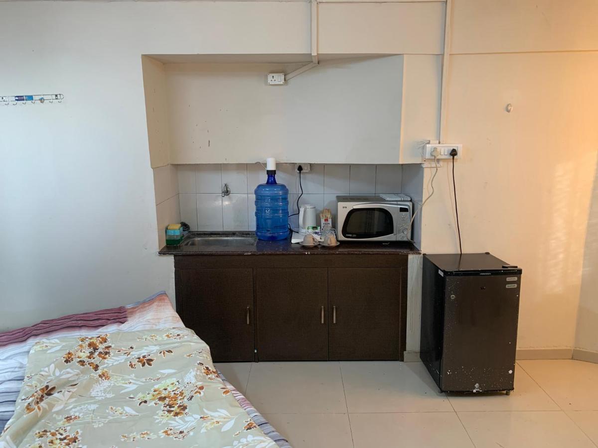 Kamil'S Studio Apartment Lucknow Bagian luar foto